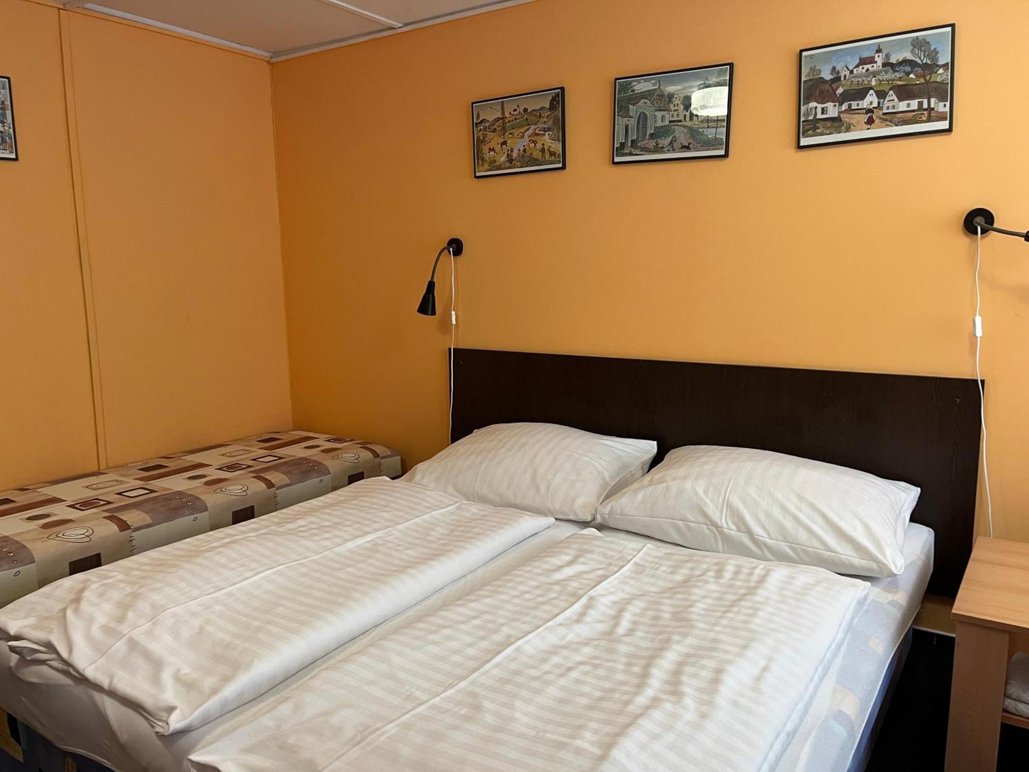 Penzion U Remízky Znojmo Exterior foto